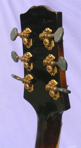 1928年ギブソンL-5スタイル 単板高コスパ品！The Loar LH-700 1928 Gibson L-5 Dot Neck | Guitar of the Day - Jonathan